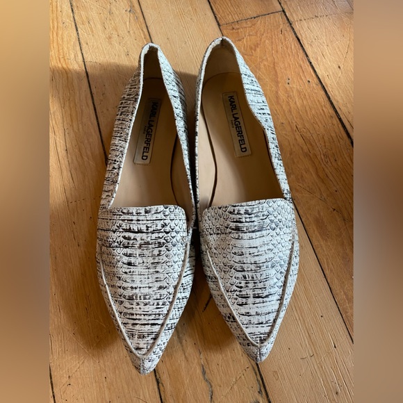 Karl Lagerfeld Destine Pointed Toe Leather Flats in Snakeskin Print, Size 8.5 - Picture 3 of 4